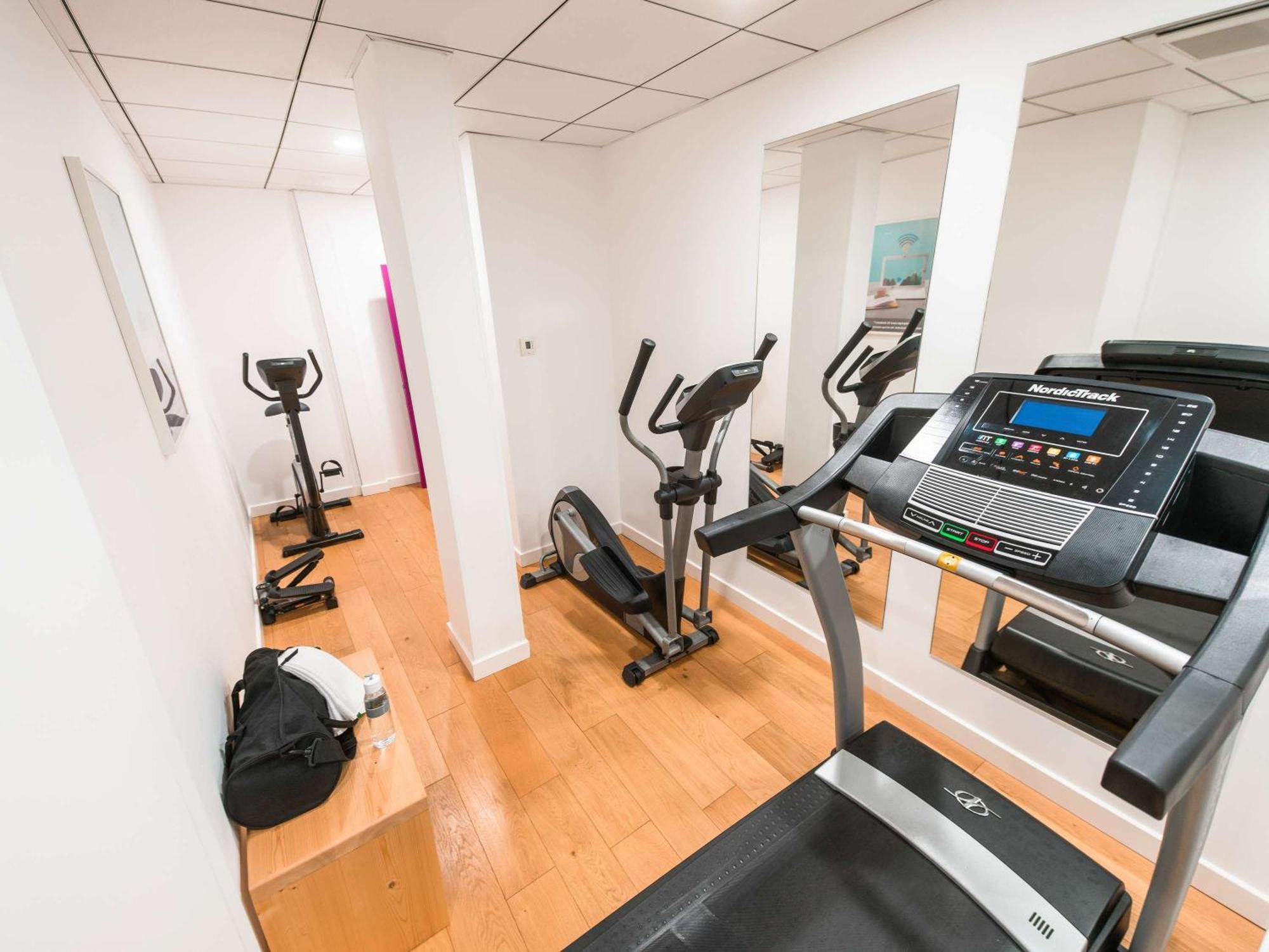 Hotel Ibis Styles Montelimar Centre Esterno foto