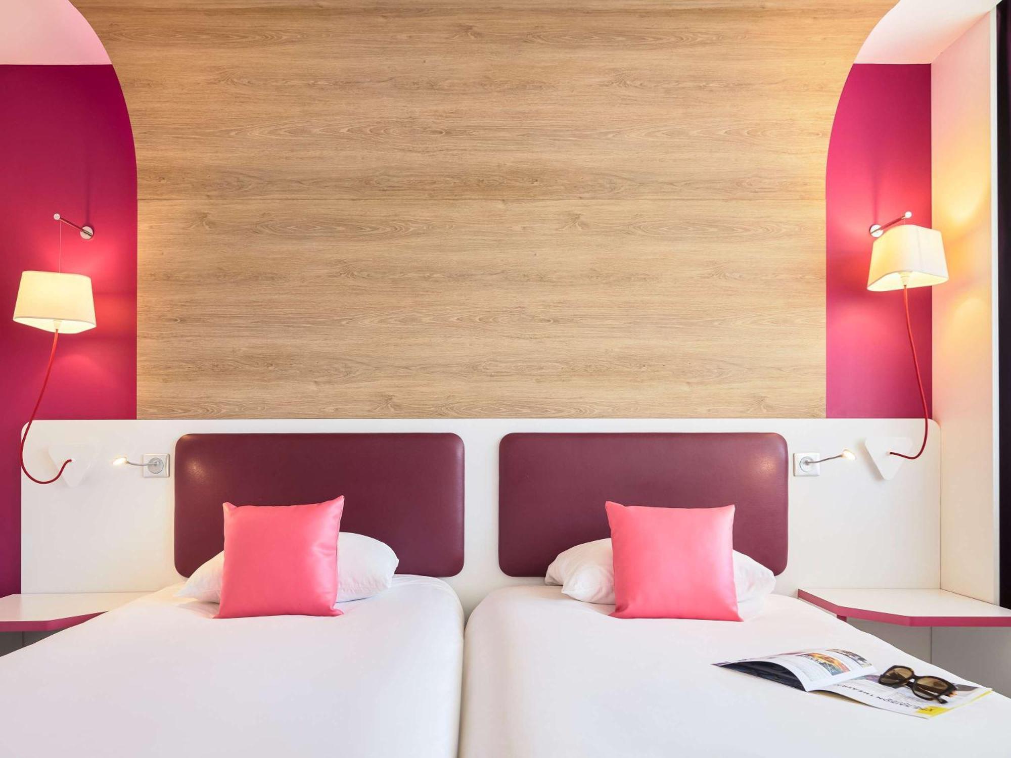 Hotel Ibis Styles Montelimar Centre Esterno foto