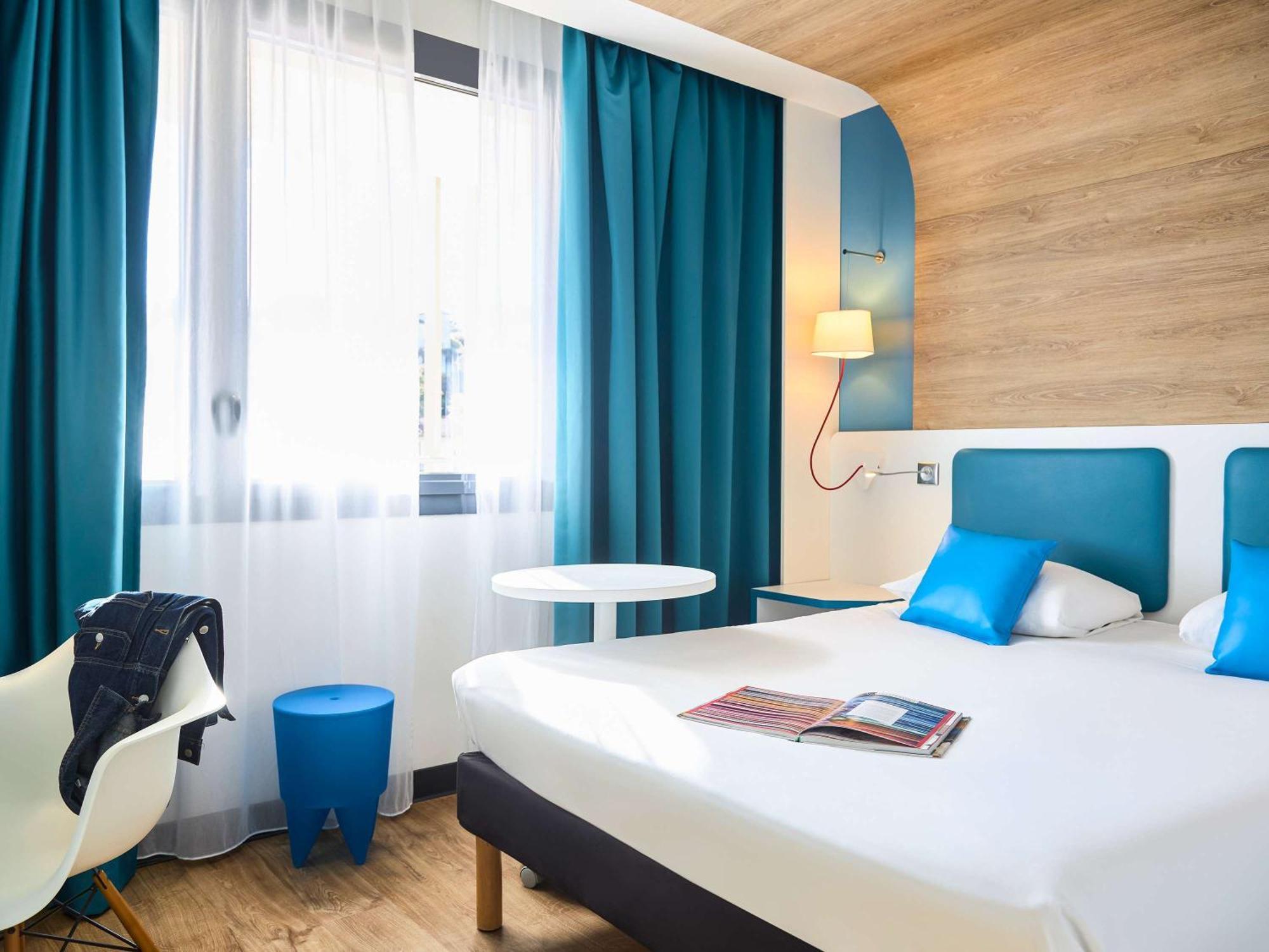 Hotel Ibis Styles Montelimar Centre Esterno foto