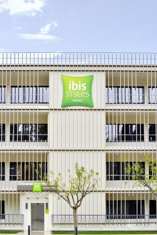 Hotel Ibis Styles Montelimar Centre Esterno foto