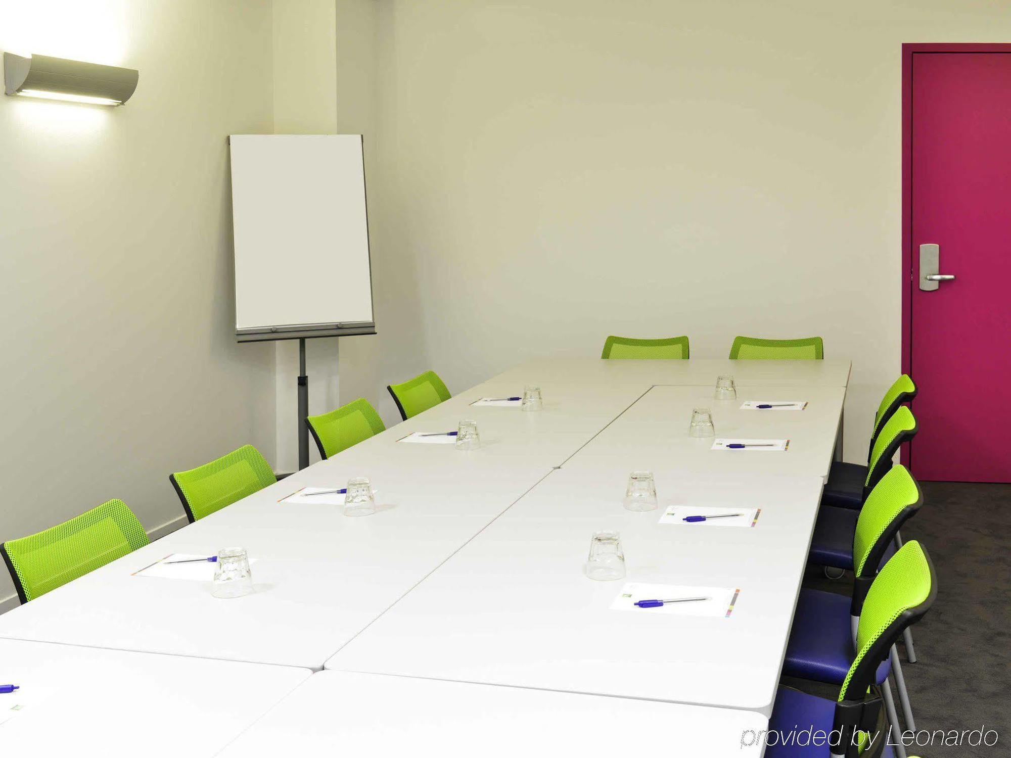 Hotel Ibis Styles Montelimar Centre Esterno foto
